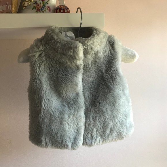 Carter's Faux Fur Vest 6m - Picture 1 of 5